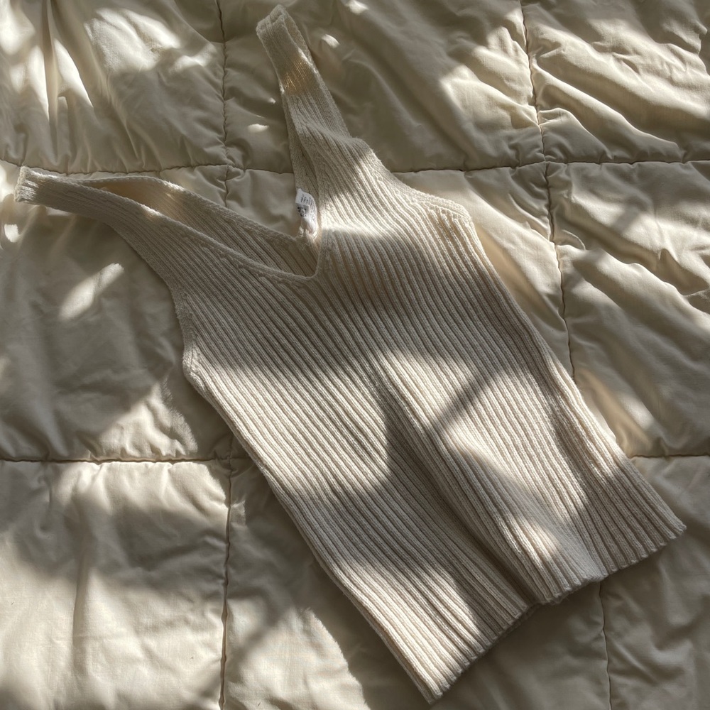 White Basic Tank Ribbed